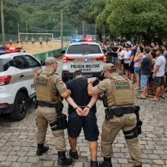 Preso assediava crianças junto com outro homem 